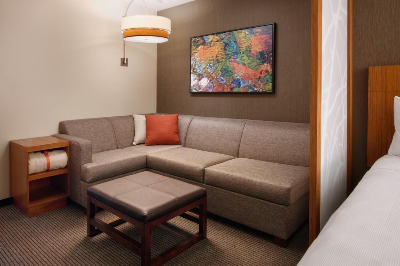 Hyatt Place Knoxville/Downtown Екстериор снимка
